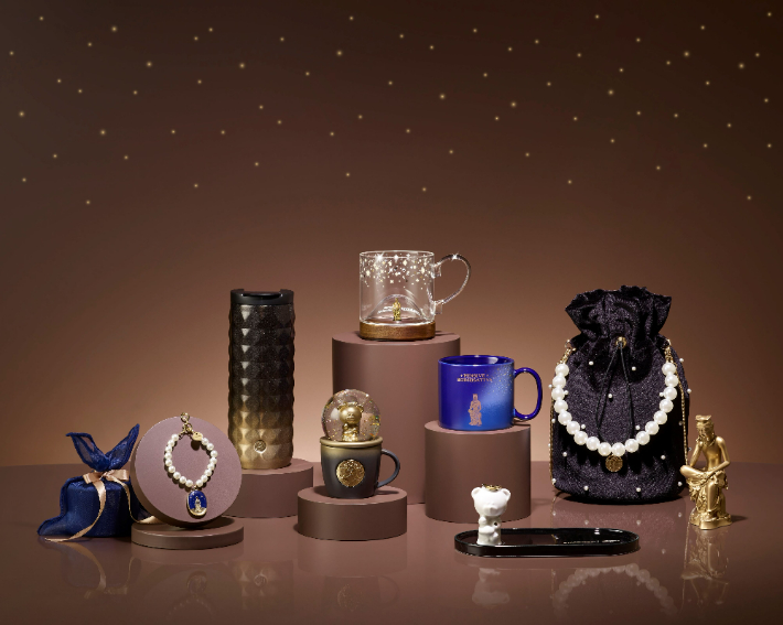 스타벅스, 국립박물관문화재단과 손잡고 '사유의 방' 굿즈 7종 선보인다. 스타벅스 제공