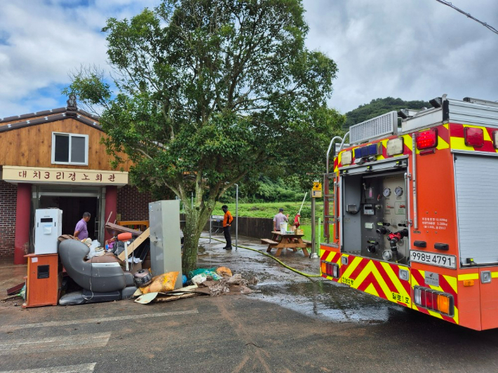 전남 무안 집중호우 피해 복구 지원. 전라남도 제공