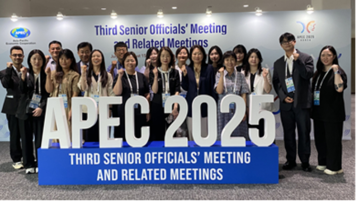 식약처 참석자 및 RHSC 한국 우수교육전문기관 참석자. 식약처 제공