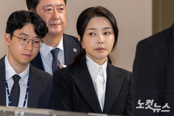 [칼럼]김건희의 '센터 본능'