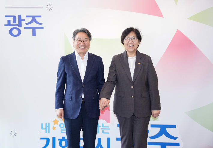 보건복지부 정은경 장관은 6일 광주광역시를 방문해 통합돌봄 시범사업 추진 현황을 직접 점검했다. 광주시 제공