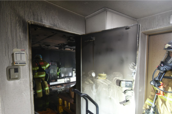 대전 서구 정림동 아파트 화재 현장. 대전서부소방서 제공