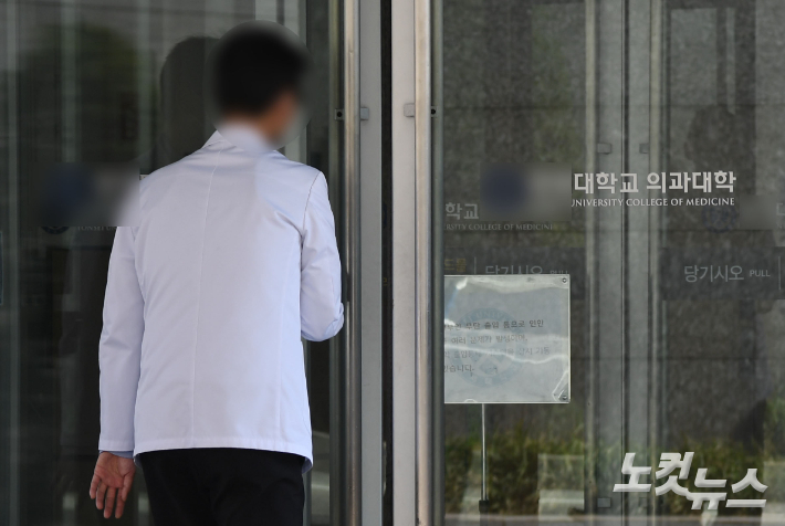 [속보]복지부 "사직 전공의 복귀 시, 입영시기 최대한 배려"