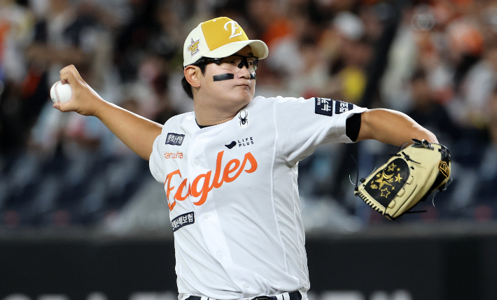 지난달 12일 대전 한화생명 볼파크에서 열린 2025 신한 SOL뱅크 KBO 올스타전. 9회초 마운드에 오른 나눔 김서현이 역투하고 있다. 연합뉴스