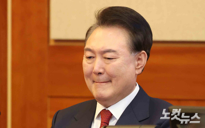 尹측 "특검 강제인치 시도는 신체적 학대…형사고발·헌법소원"