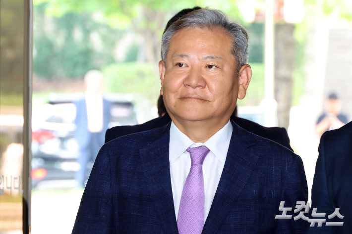 [속보]법원, 이상민 전 장관 구속적부심 기각…구속유지