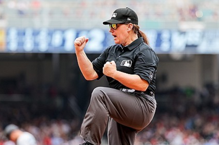 MLB 최초 여성 심판 파월. 연합뉴스