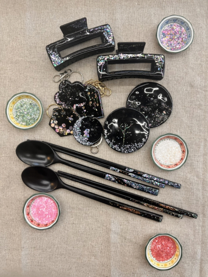 자개공예체험 작품. 포항시 제공