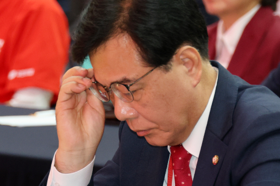 국민의힘, 서로 향해 "배신자다"…반으로 갈라진 3차 연설회