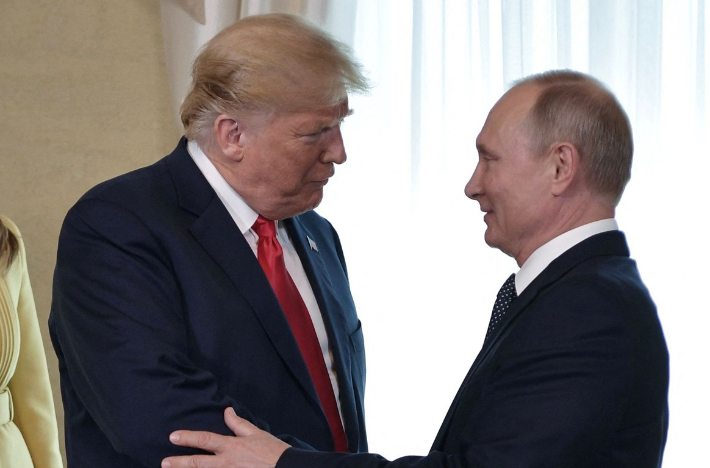 도널드 트럼프 미국 대통령(왼쪽)과 블라디미르 푸틴 러시아 대통령. 연합뉴스