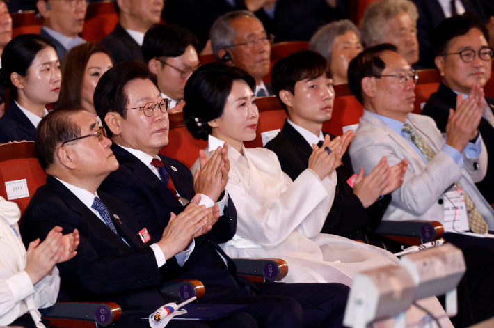 [속보]李대통령 "독립운동가 모욕 행위 더는 용납 말아야"