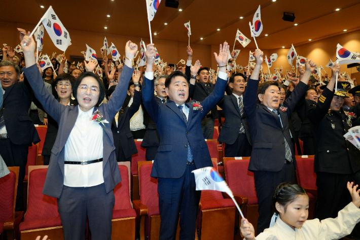 광복 80주년 경축식이 15일 제주아트센터에서 열렸다. 제주도 제공