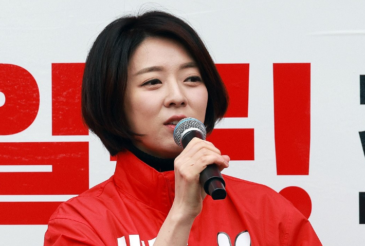 배현진, 피습 후유증에 개두술…"이명·어지럼 호소했다"