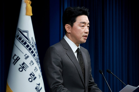강훈식 "美 15% 관세는 새 허들…수출경쟁력 방안 마련해야"