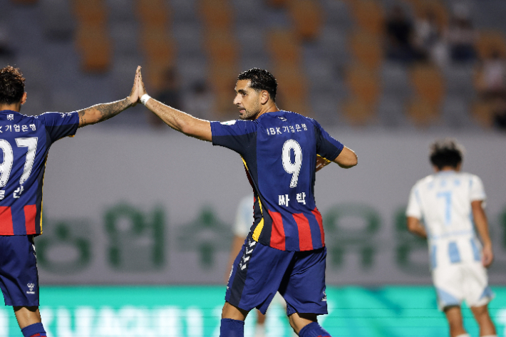 수원FC 싸박. 한국프로축구연맹