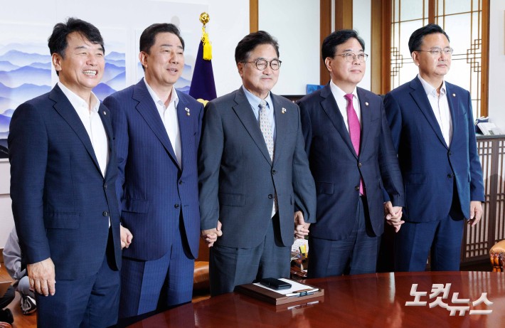 여야 원내대표 회동