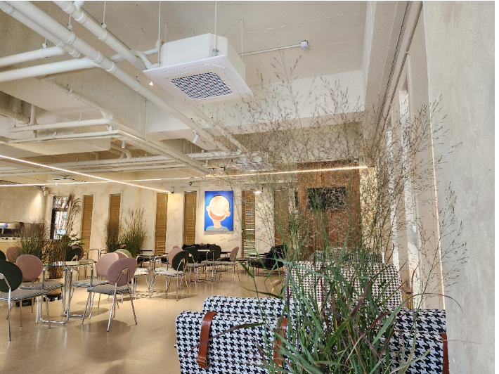 청주동산교회 샬롬카페. 청주동산교회 제공