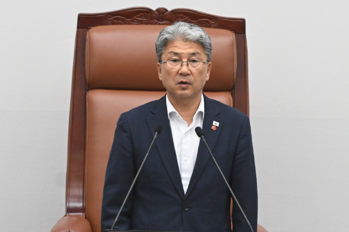 이상봉 제주도의회 의장. 도의회 제공