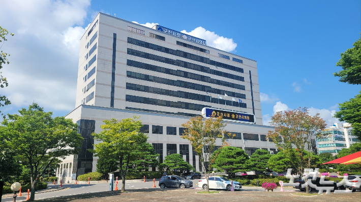 군산시 청사 전경. 도상진 기자