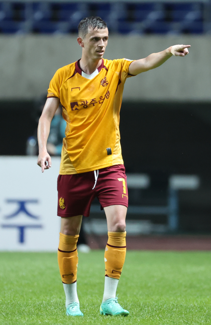 지난 6월 22일 광주월드컵경기장에서 열린 K리그1 2025 20라운드 광주FC와 대전하나시티즌의 경기. 후반전에 선제골을 넣은 직후 아사니의 모습. 연합뉴스