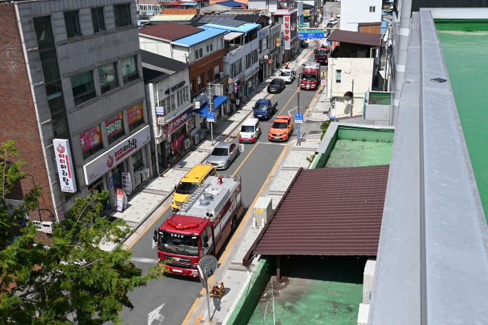 소방차 길터주기 훈련모습. 전북소방본부 제공