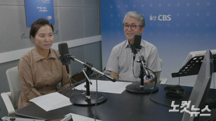 임영희(왼쪽), 김호겸. 강승복 엔지니어