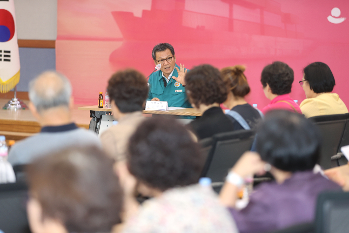 강릉시, 시민사회단체 대상 가뭄 극복 물 절약 동참 호소. 강릉시 제공