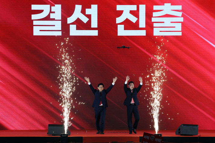 광복 80주년, 속도전 특검, 국힘은 더 우측으로[노컷한컷]