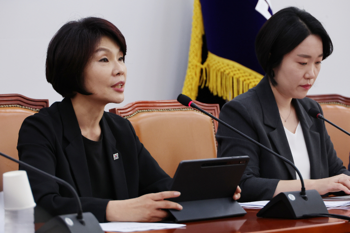 민주당 "尹정부 재정운용 낙제점…감사원 감사 청구"