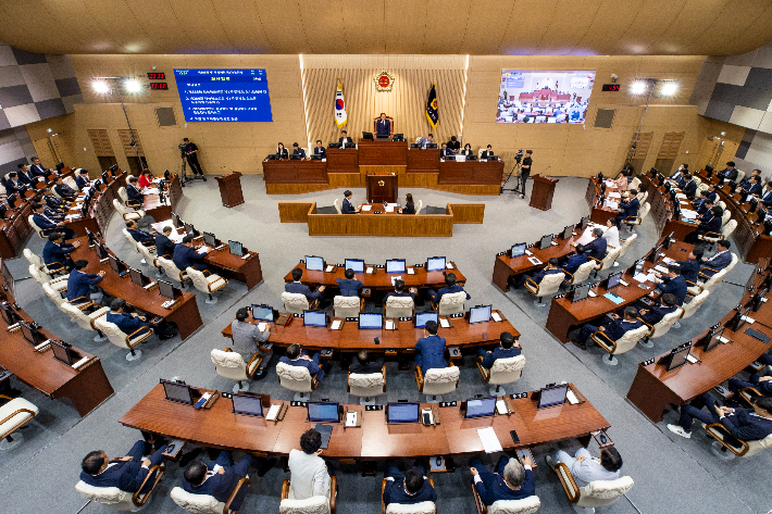 경북도의회 본회의장. 도의회 제공