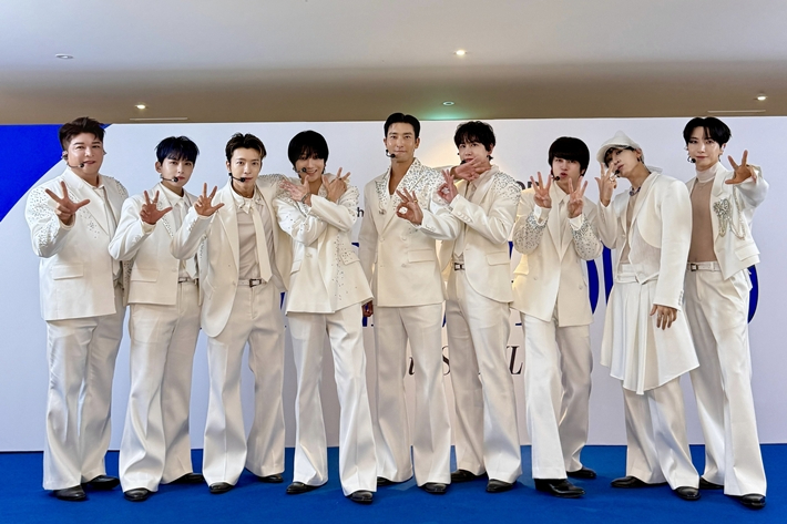 체조 시제석도 매진…'20주년' 슈퍼주니어가 기약한 "밝은 미래"[노컷 리뷰]
