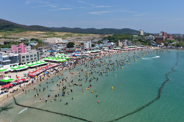 구룡포 해수욕장. 포항시 제공