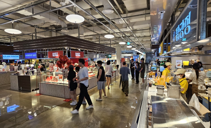 신세계천안아산점 푸드스트리트. 신세계천안아산점 제공