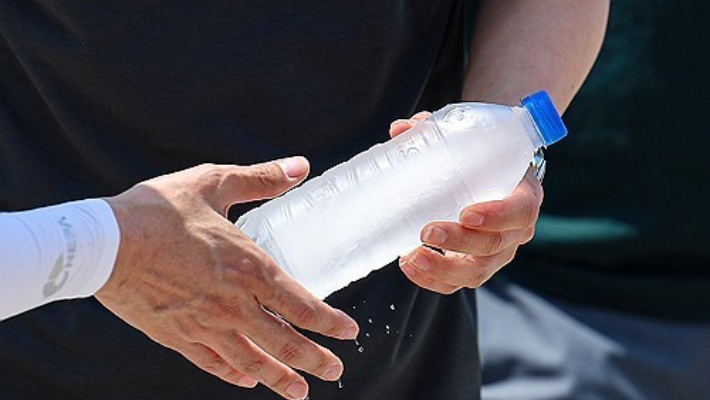 무라벨 생수. 연합뉴스