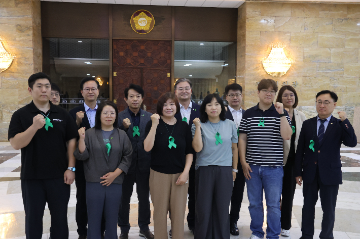 민주당 이연희 국회의실 제공