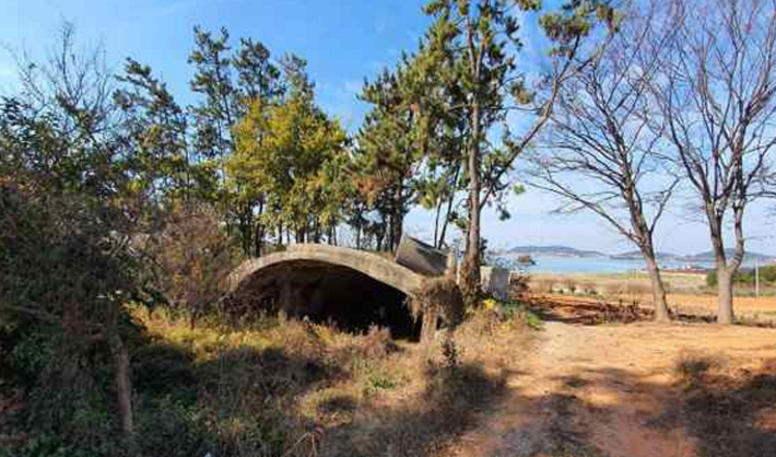 일제강점기 유적-무안 현경면 비행 격납고. 전라남도 제공