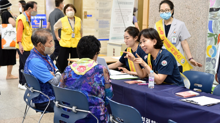 화순전남대병원 1층 로비에서 열린 '119 안심콜 서비스' 등록 캠페인 현장 모습. 화순전남대병원