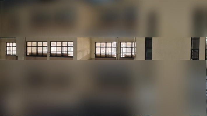 학생 100여 명이 구토와 설사 등 식중독 의심 증세를 보이고 있는 A중학교 급식실에 대해 지난 28일 밤 당국이 가검물 채취를 하고 있다. 독자 제공