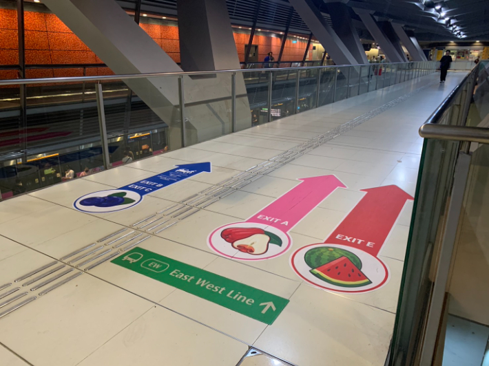 치매환자들을 위해 디자인된 싱가포르역. 서울디자인재단 제공