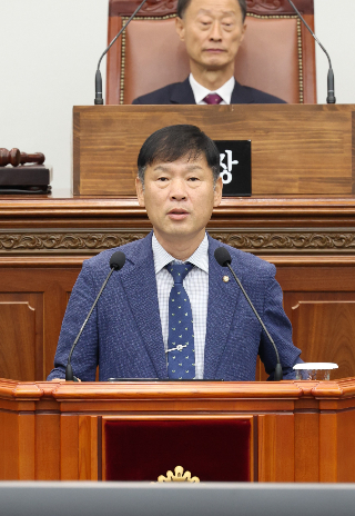정순욱 창원시의원. 창원시의회 제공 