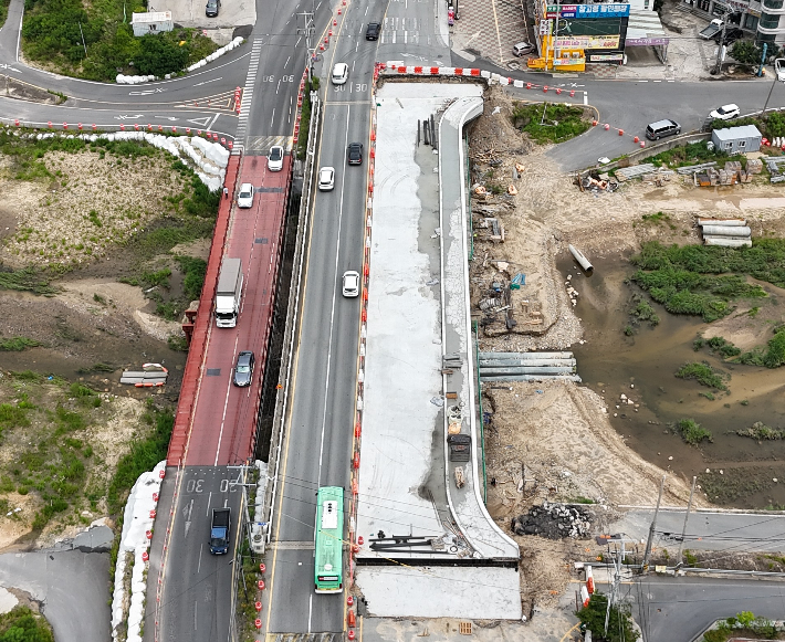 시래교 재가설 현장. 경주시 제공