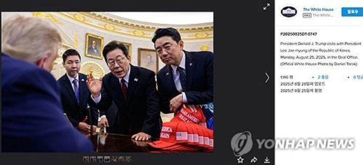 美, 한미정상회담 사진 공개…'李대통령, 적극적 설명 모습도'