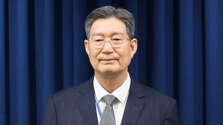 '민정수석 낙마' 오광수, '통일교 변호인'으로 특검 찾아 변론