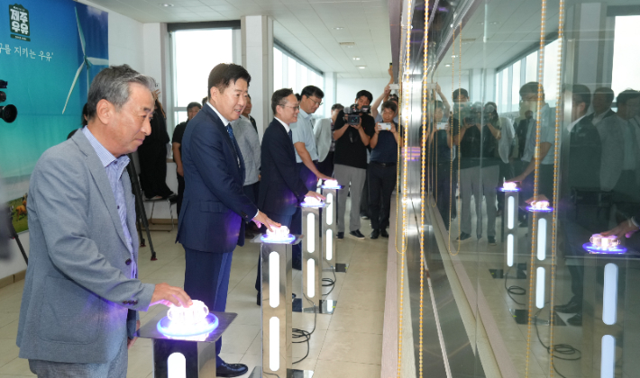 제주 전국 최초 'RE100 우유' 생산…빨라지는 친환경 축산