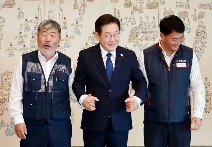 양대노총 만난 李 "노사 대화 부족"…경사노위 참여 요청