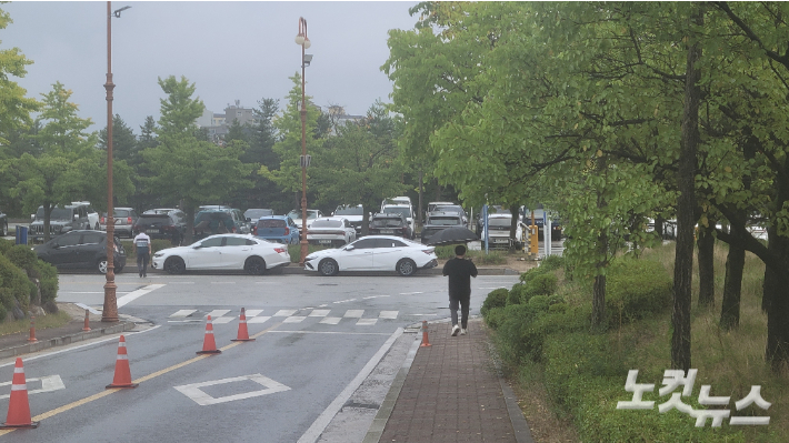 지난 4일 강릉지역에 비가 내렸지만 대부분 2mm 안팎에 그치면서 가뭄 해갈에 도움을 주지 못했다. 전영래 기자