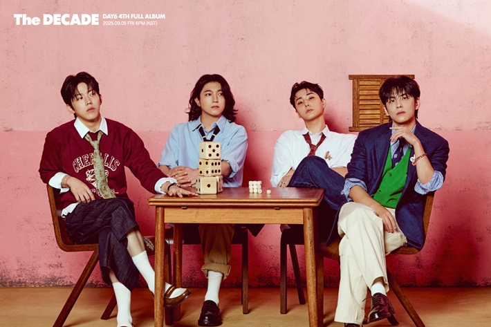 데이식스는 오늘(5일) 저녁 6시 정규 4집 '더 데케이드'를 발매한다. JYP엔터테인먼트 제공