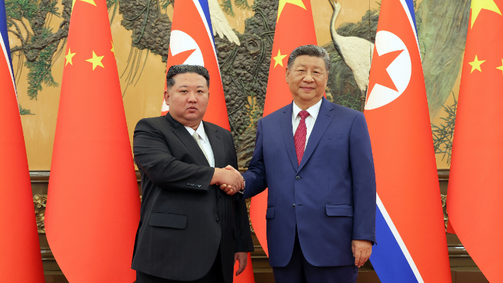 전승절 80주년 열병식 참석을 위해 중국을 방문한 김정은 북한 국무위원장이 4일 오후 시진핑 중국 국가주석과 양자회담을 개최했다고 조선중앙통신이 5일 이에 대해 보도했다. 연합뉴스