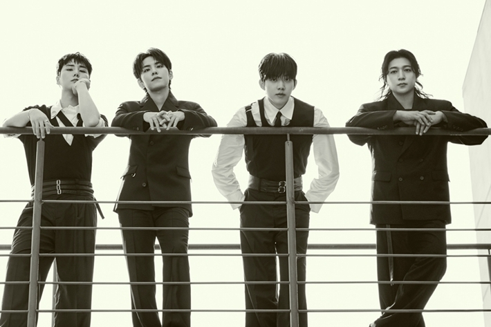 데이식스는 지난 5일 정규 4집 '더 데케이드'를 발매했다. JYP엔터테인먼트 제공