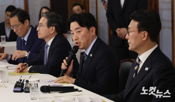 고위당정 강훈식 비서실장